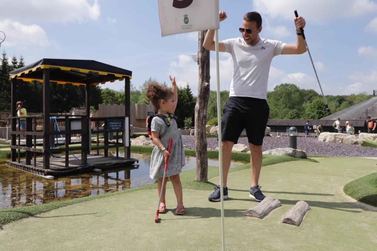 Hotel Leeds Castle Knights Glamping Esterno foto