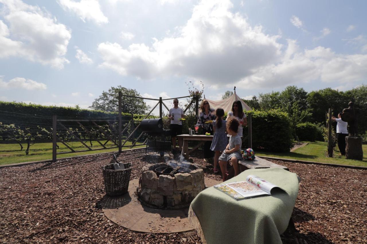 Hotel Leeds Castle Knights Glamping Esterno foto