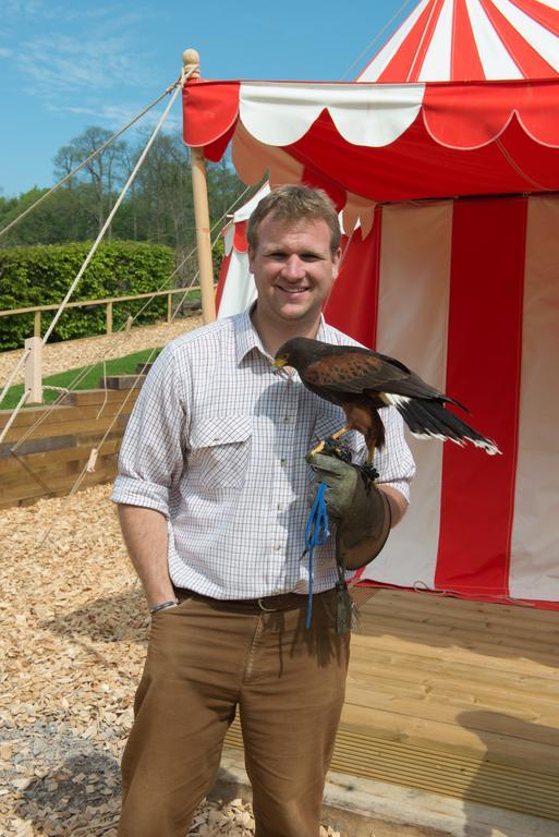 Hotel Leeds Castle Knights Glamping Esterno foto