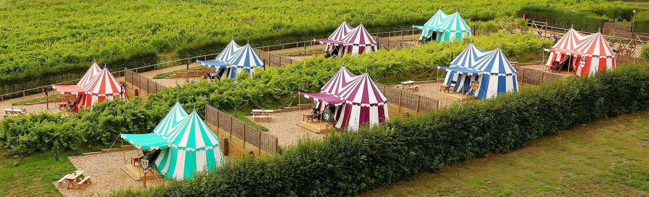 Hotel Leeds Castle Knights Glamping Esterno foto