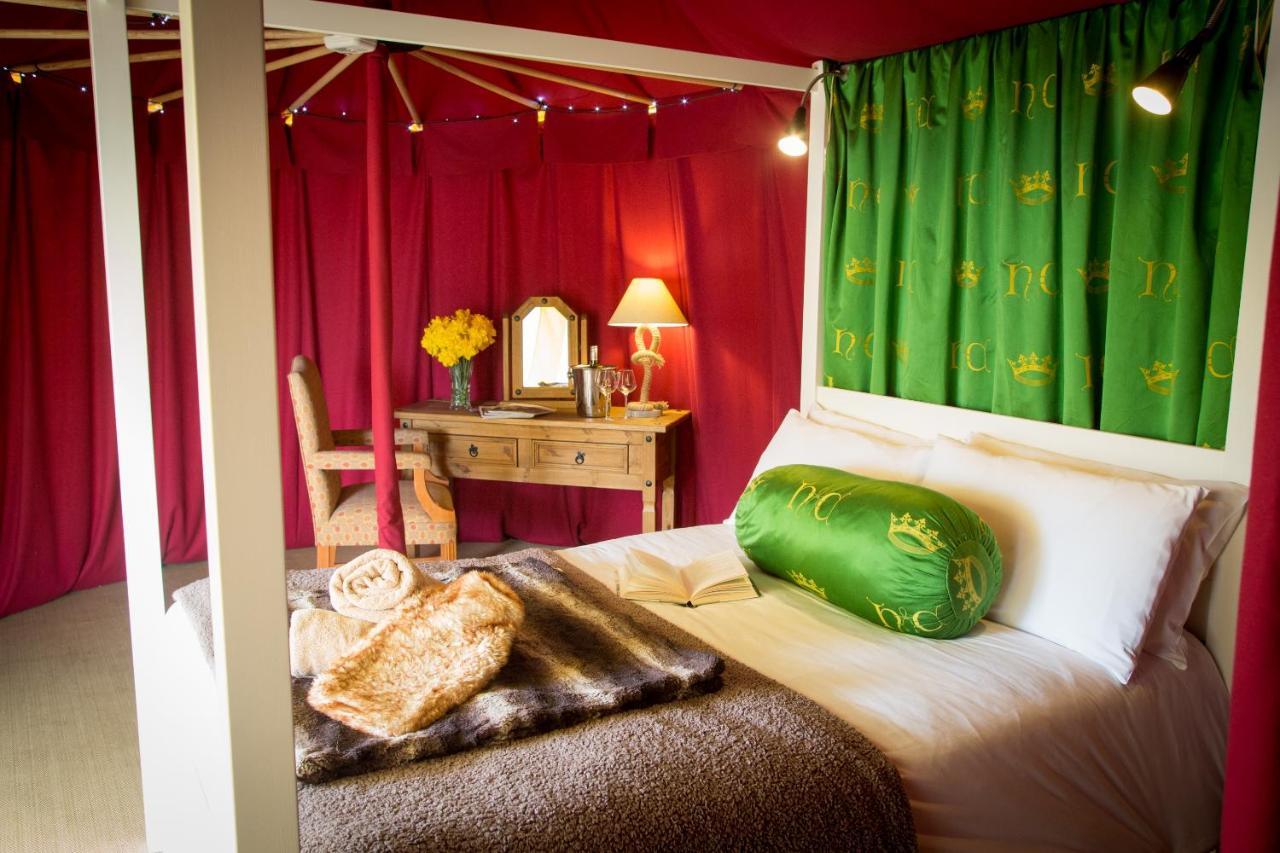Hotel Leeds Castle Knights Glamping Esterno foto