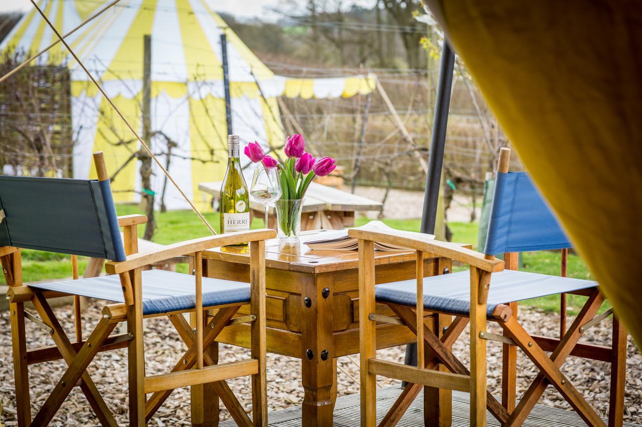 Hotel Leeds Castle Knights Glamping Esterno foto